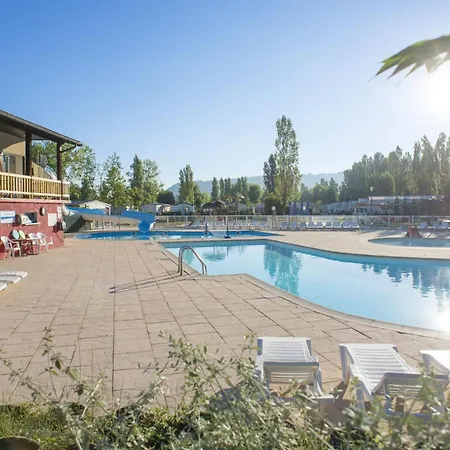 Les Bords Du Rhone Campsite *