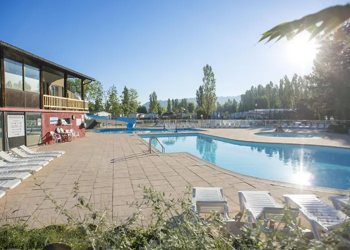 Les Bords Du Rhone Campsite *